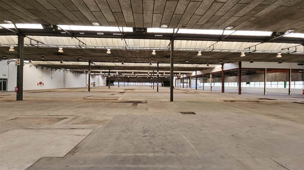 6366  m² Industrial space in Rosslyn photo number 12