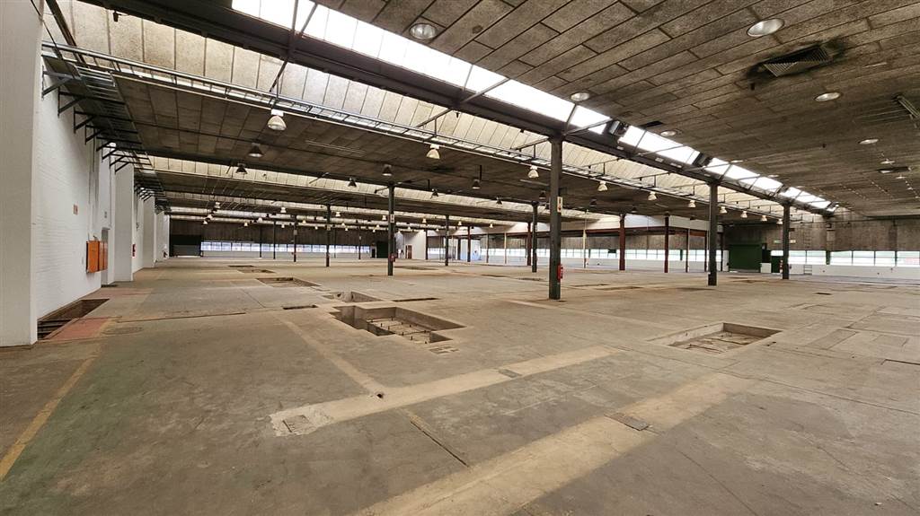 6366  m² Industrial space in Rosslyn photo number 11