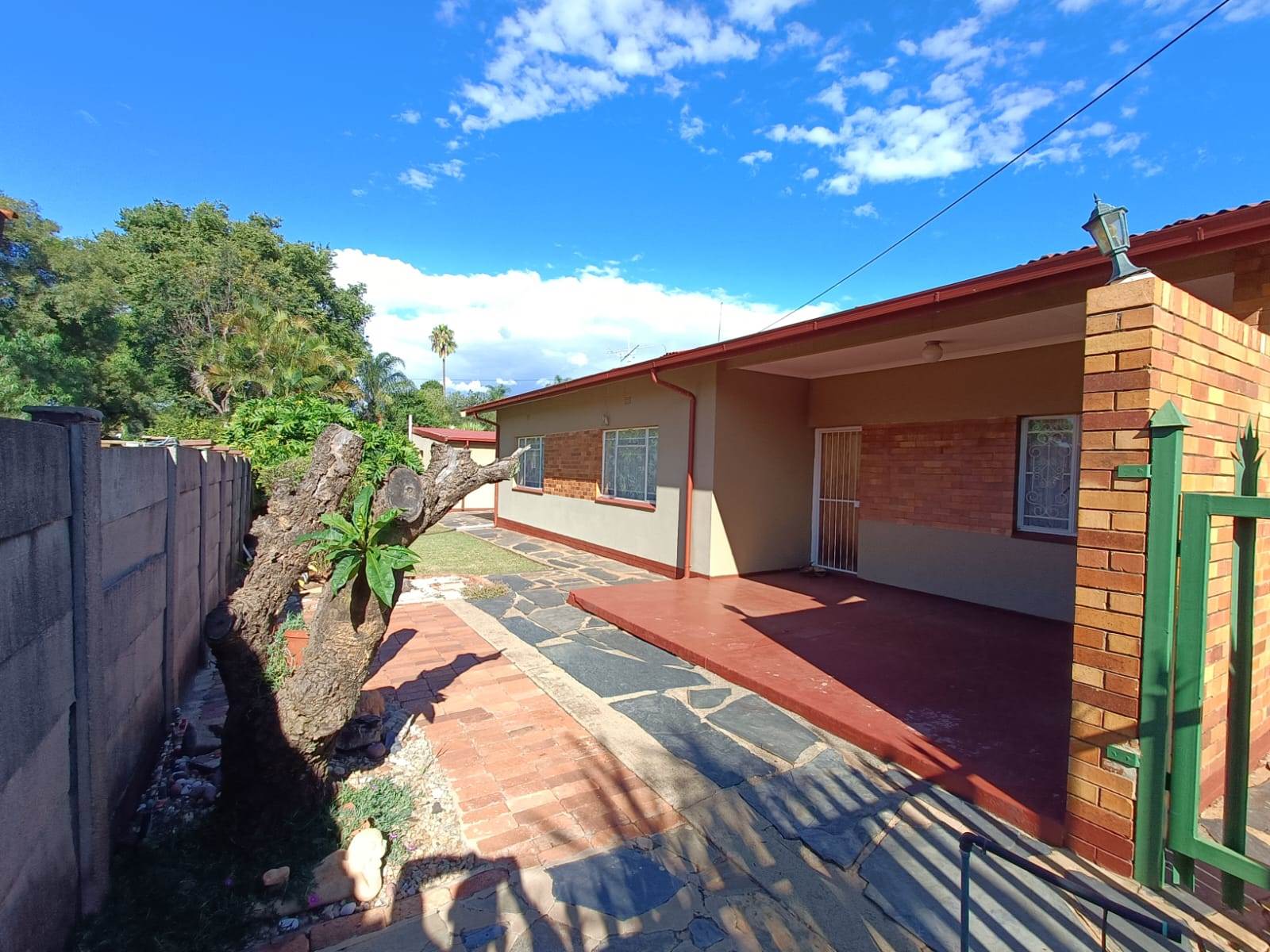 2 Bed House in Pretoria North photo number 1