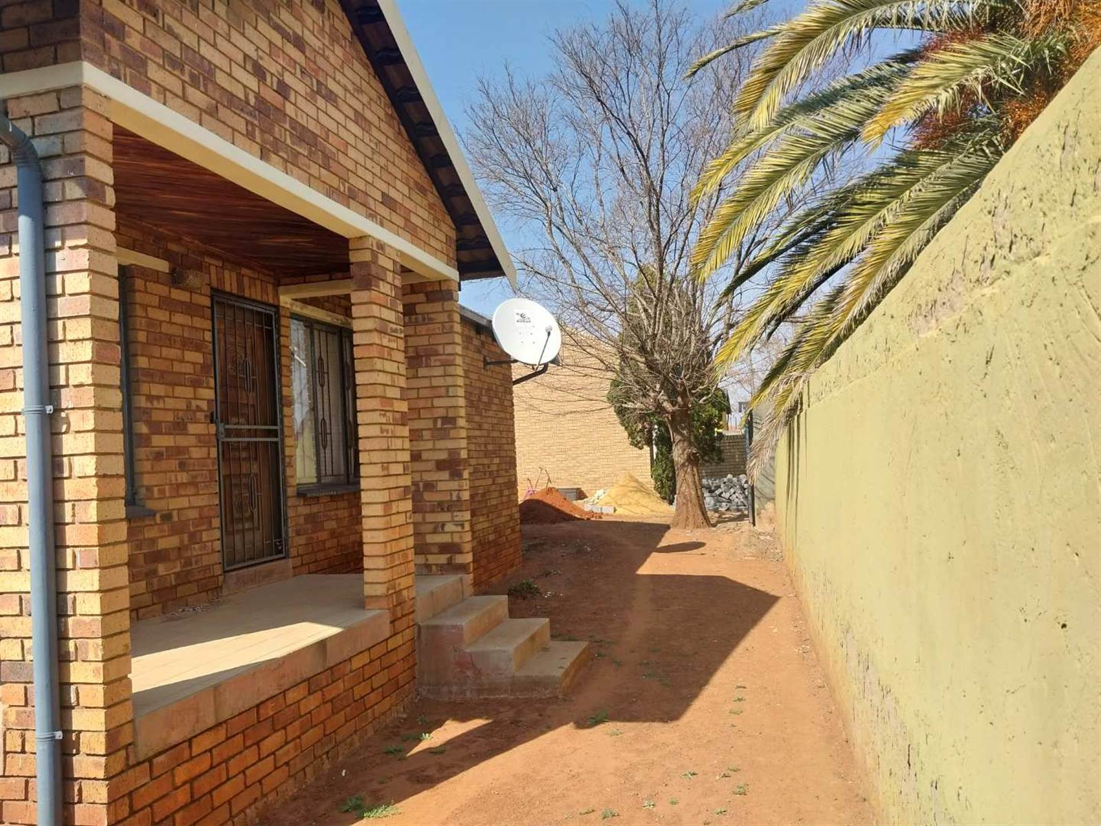 3 Bed House in Germiston Central photo number 10