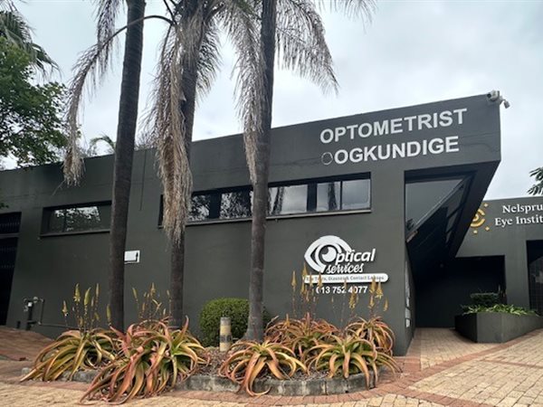 142 m² Commercial space 142 m² Commercial space