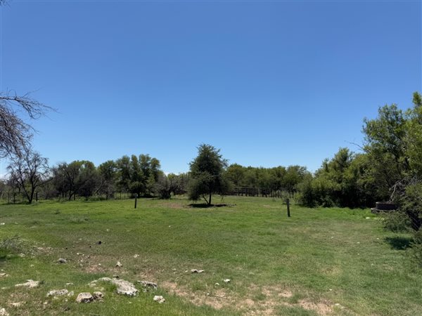 1 329.2 ha Farm