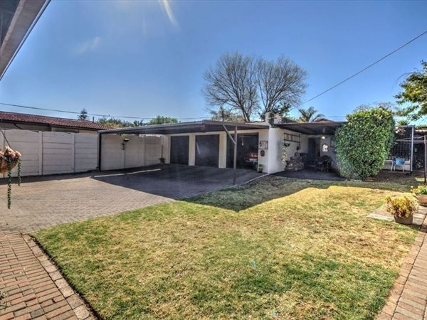 3 Bedroom House 3 Bedroom House
