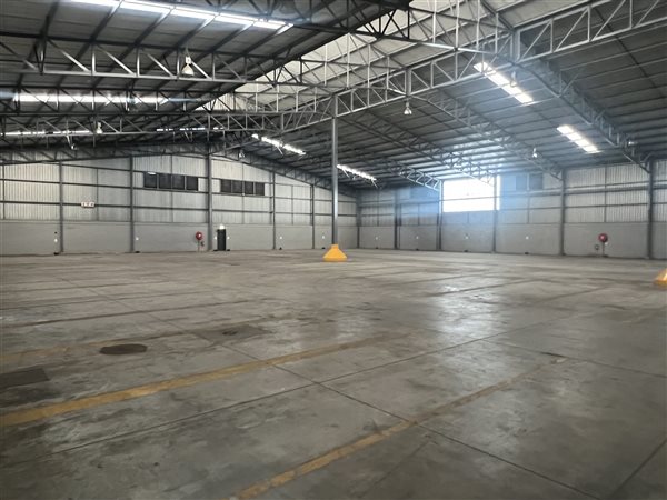 4000  m² Industrial space in Gonubie
