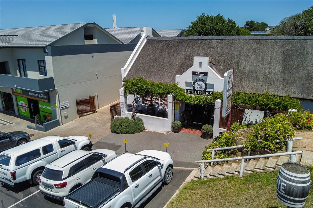 248  m² Commercial space in Stilbaai photo number 4