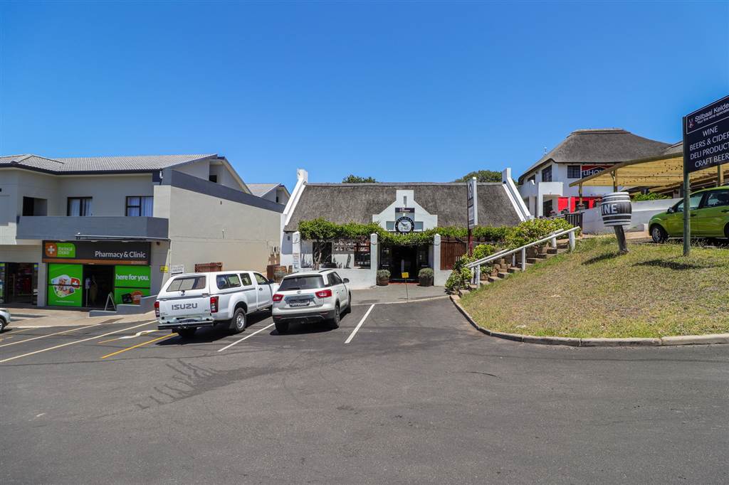 248  m² Commercial space in Stilbaai photo number 10