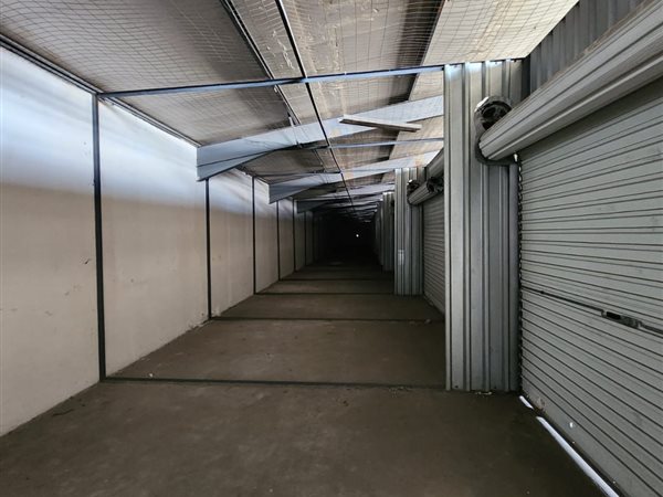 7000  m² Industrial space in Standerton