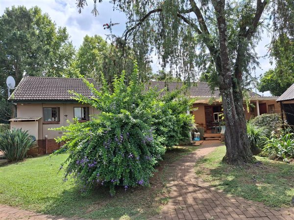 4 Bedroom House 4 Bedroom House