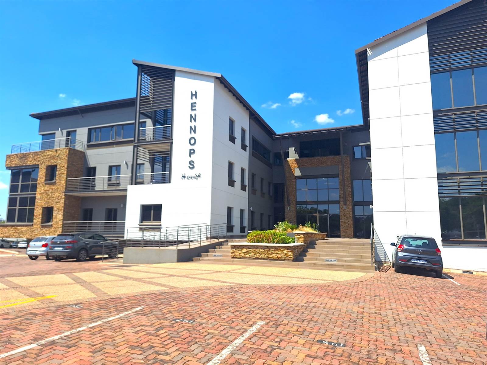 308  m² Office Space in Centurion CBD photo number 1