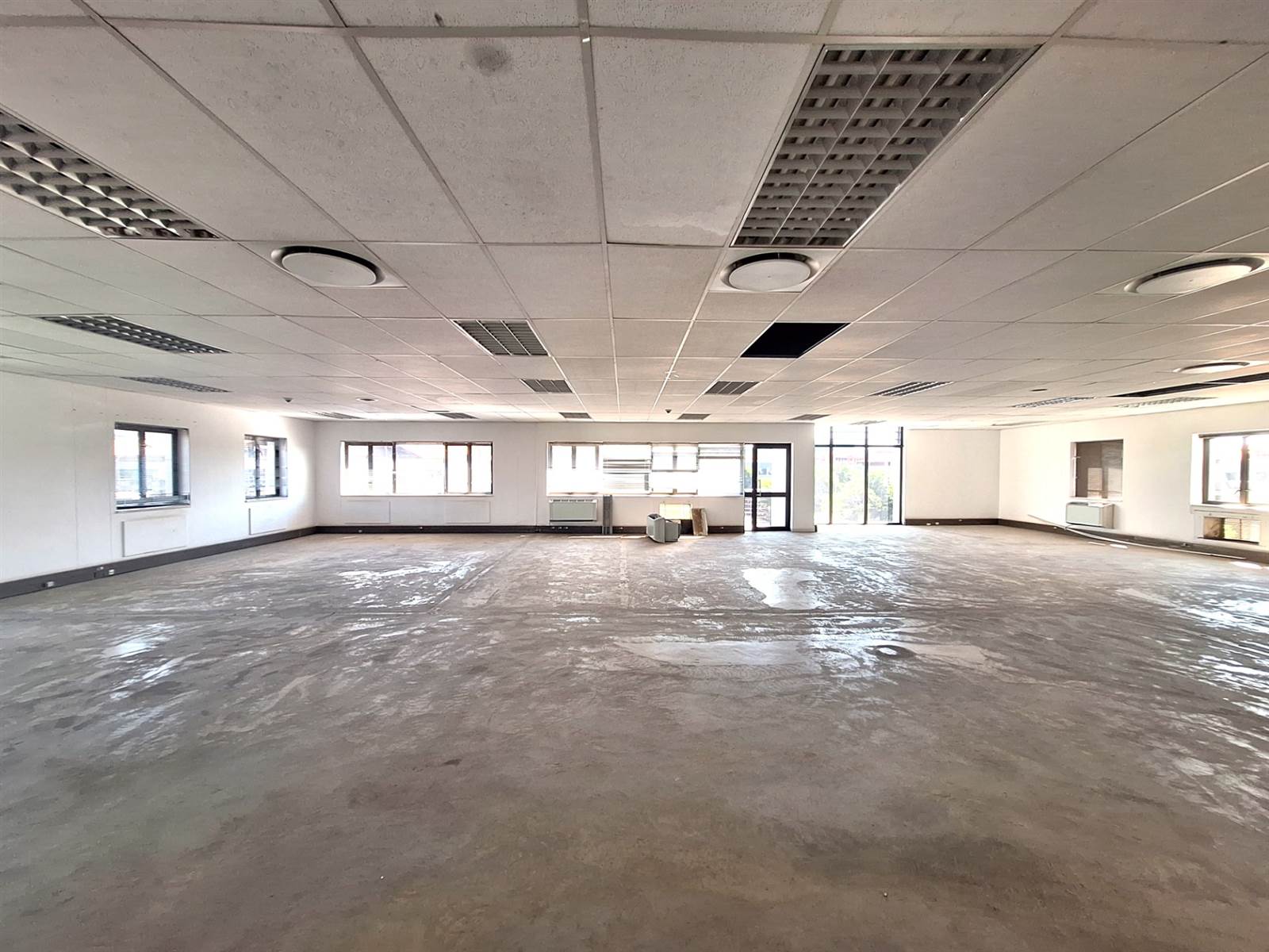308  m² Office Space in Centurion CBD photo number 14