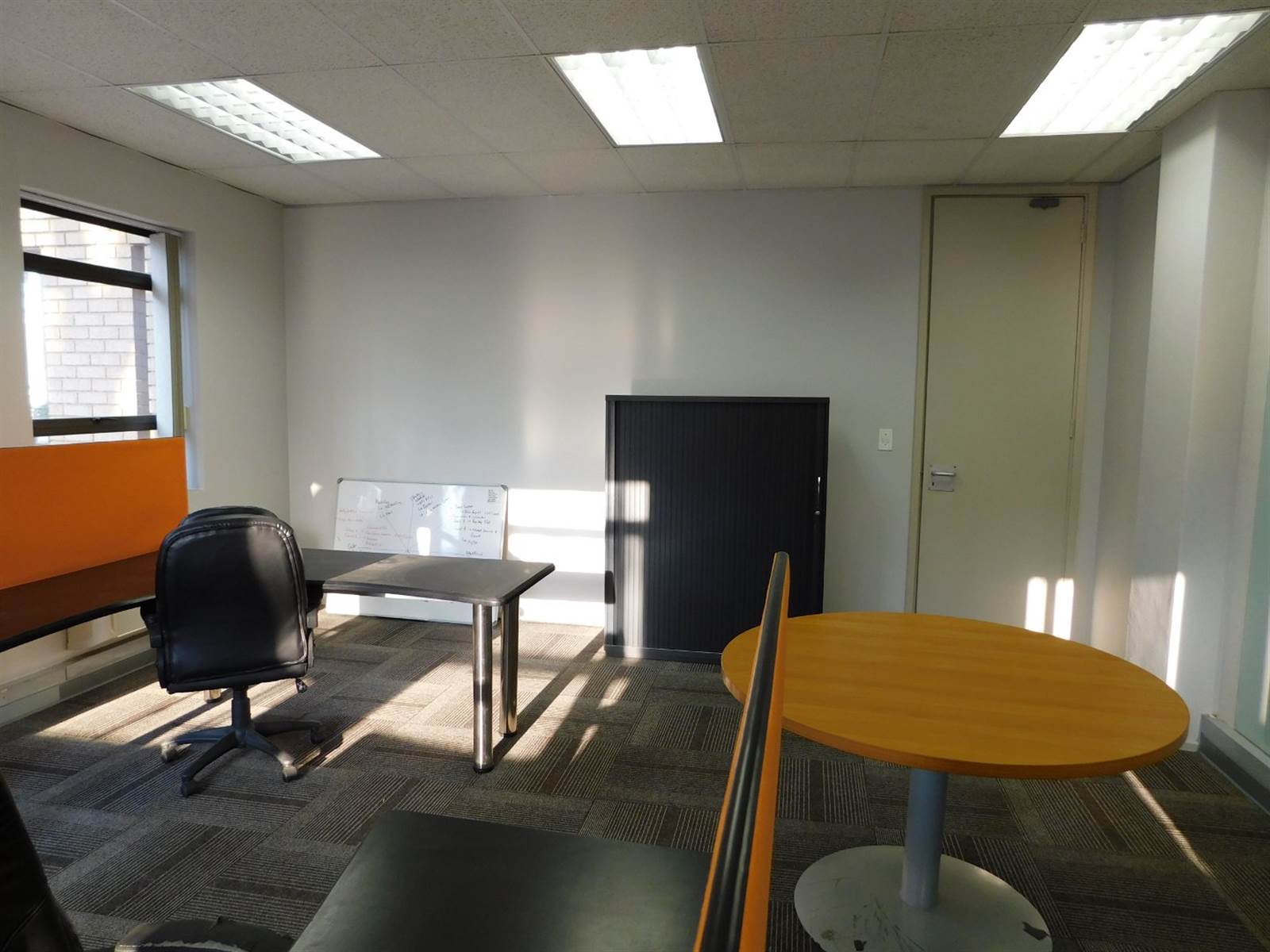 339  m² Office Space in Illovo photo number 7