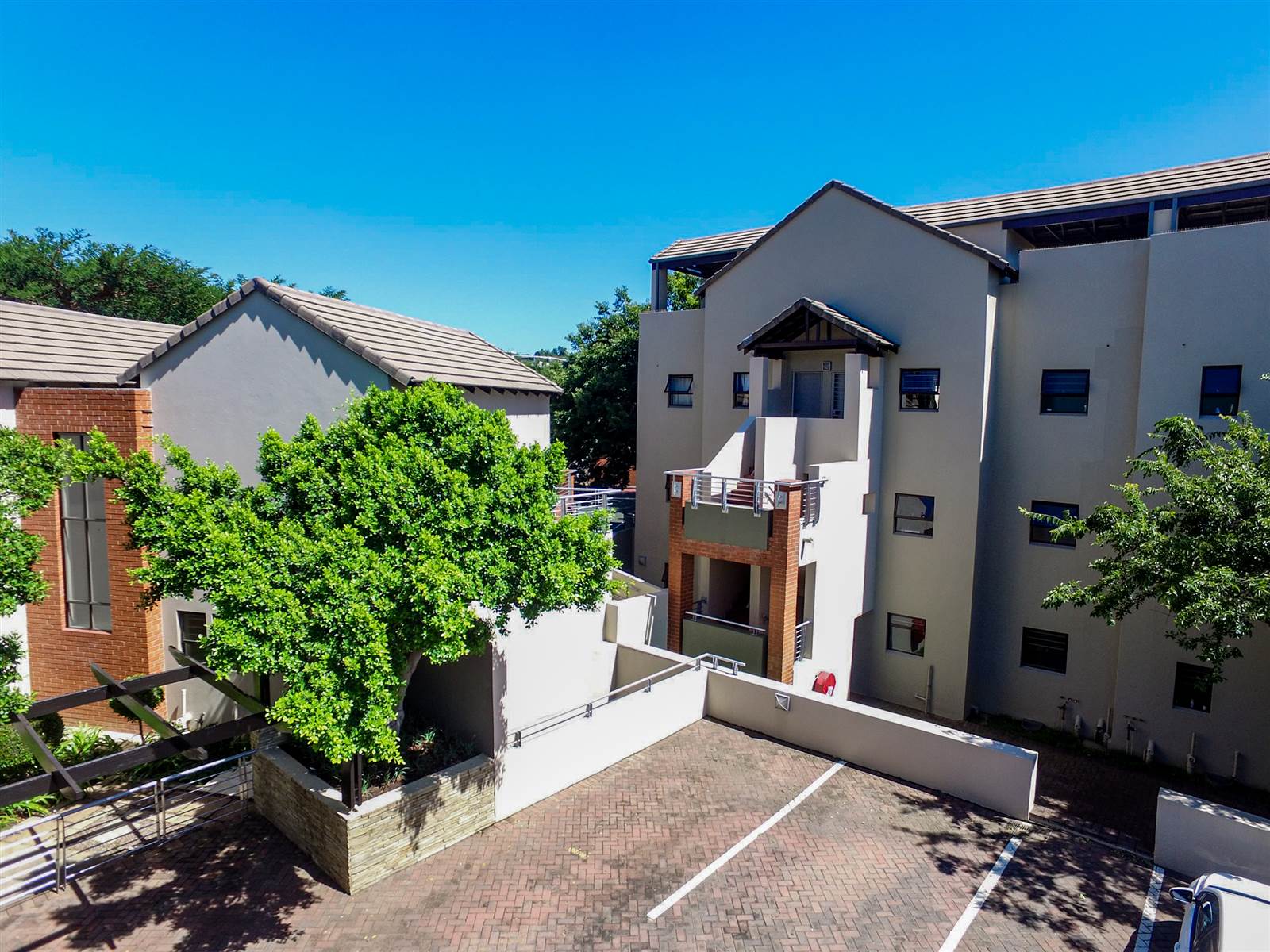 1 Bed Apartment in Bryanston photo number 20