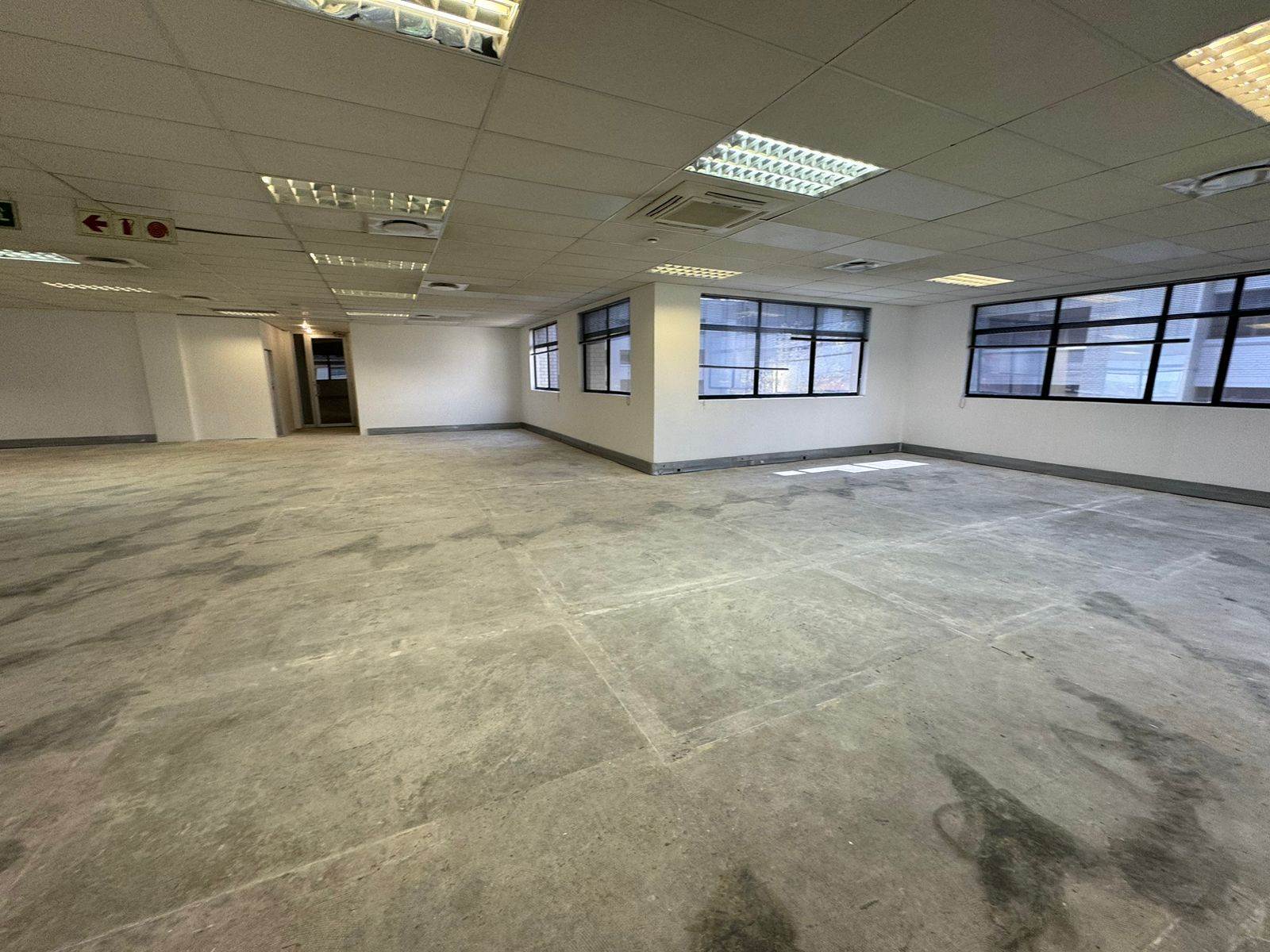 327  m² Commercial space in Sunninghill photo number 23