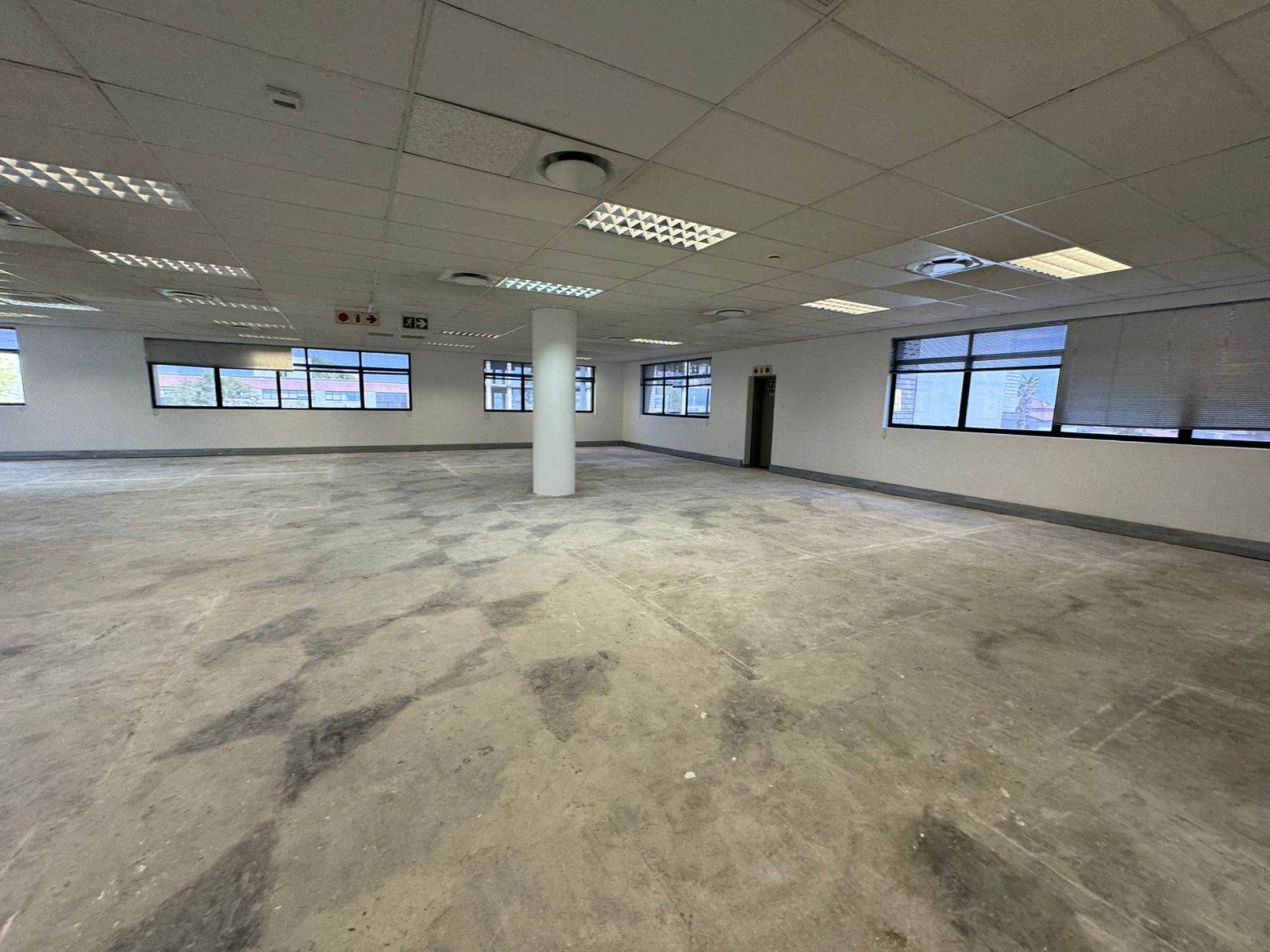 327  m² Commercial space in Sunninghill photo number 7