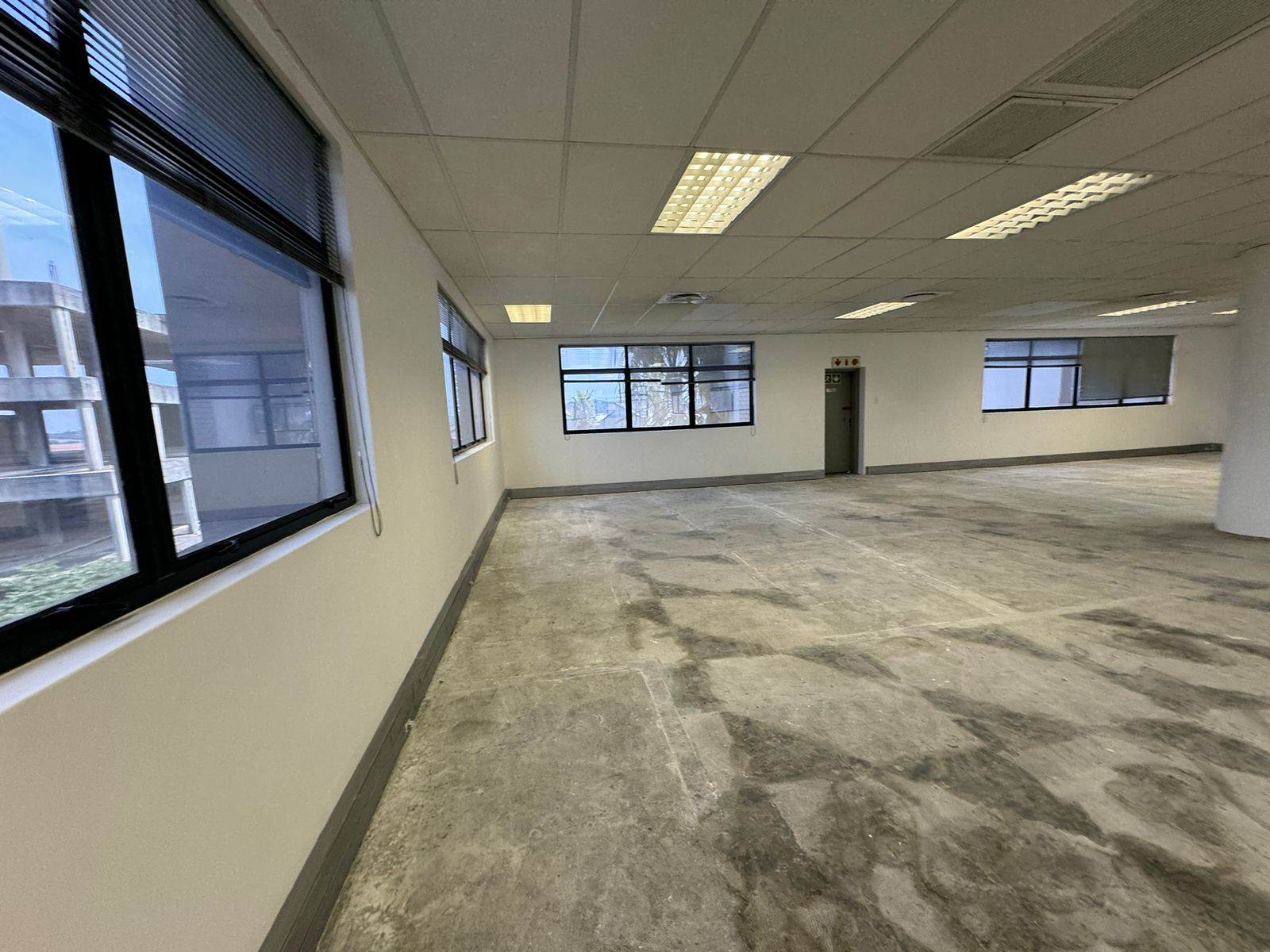 327  m² Commercial space in Sunninghill photo number 17