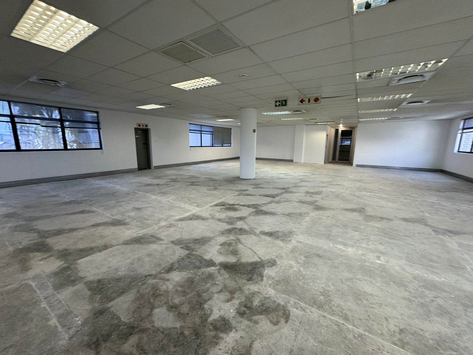327  m² Commercial space in Sunninghill photo number 21