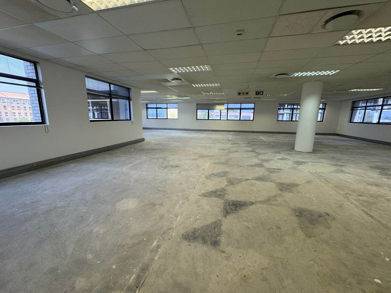 327  m² Commercial space in Sunninghill photo number 10