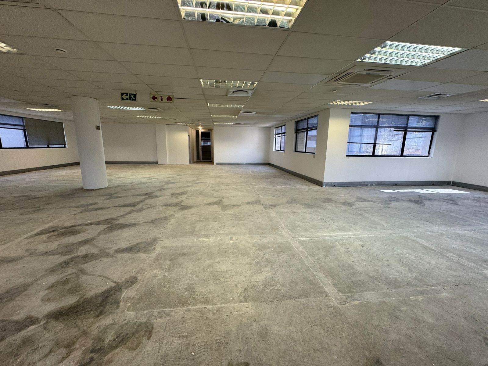 327  m² Commercial space in Sunninghill photo number 22