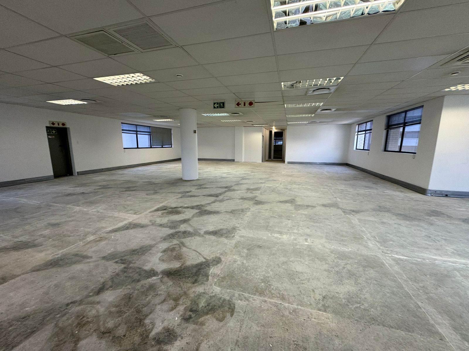 327  m² Commercial space in Sunninghill photo number 20