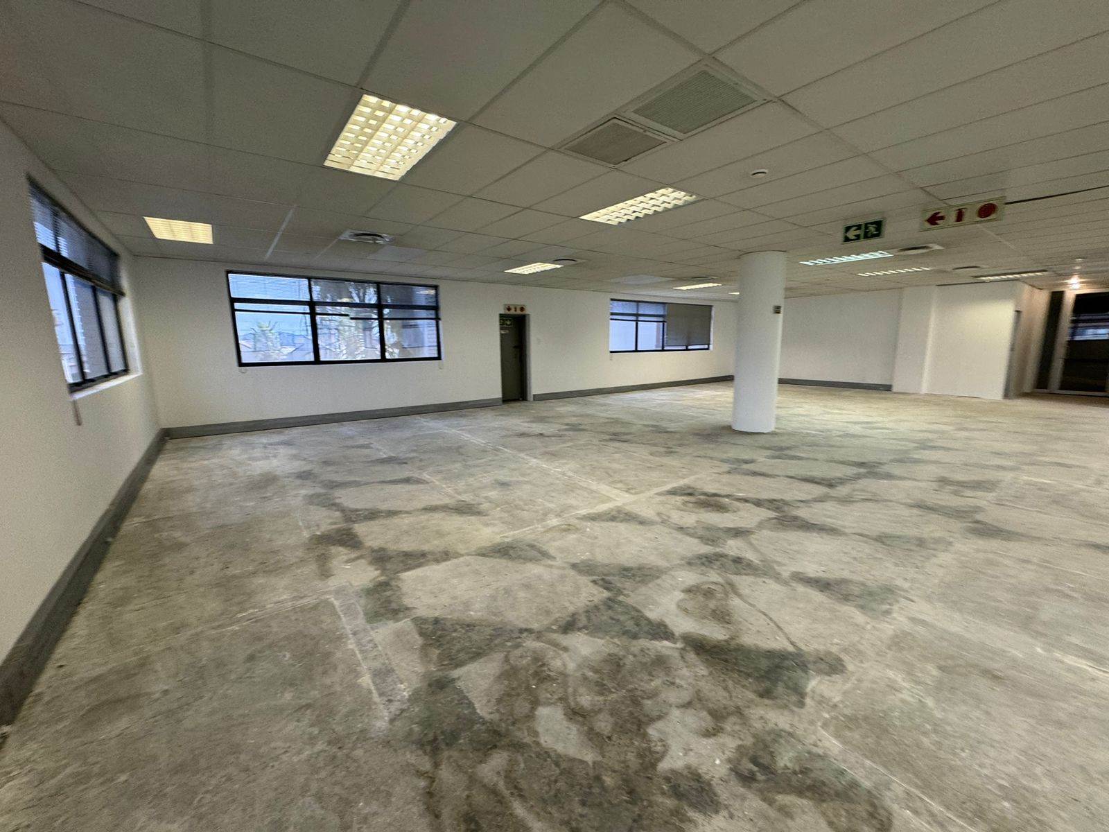 327  m² Commercial space in Sunninghill photo number 18