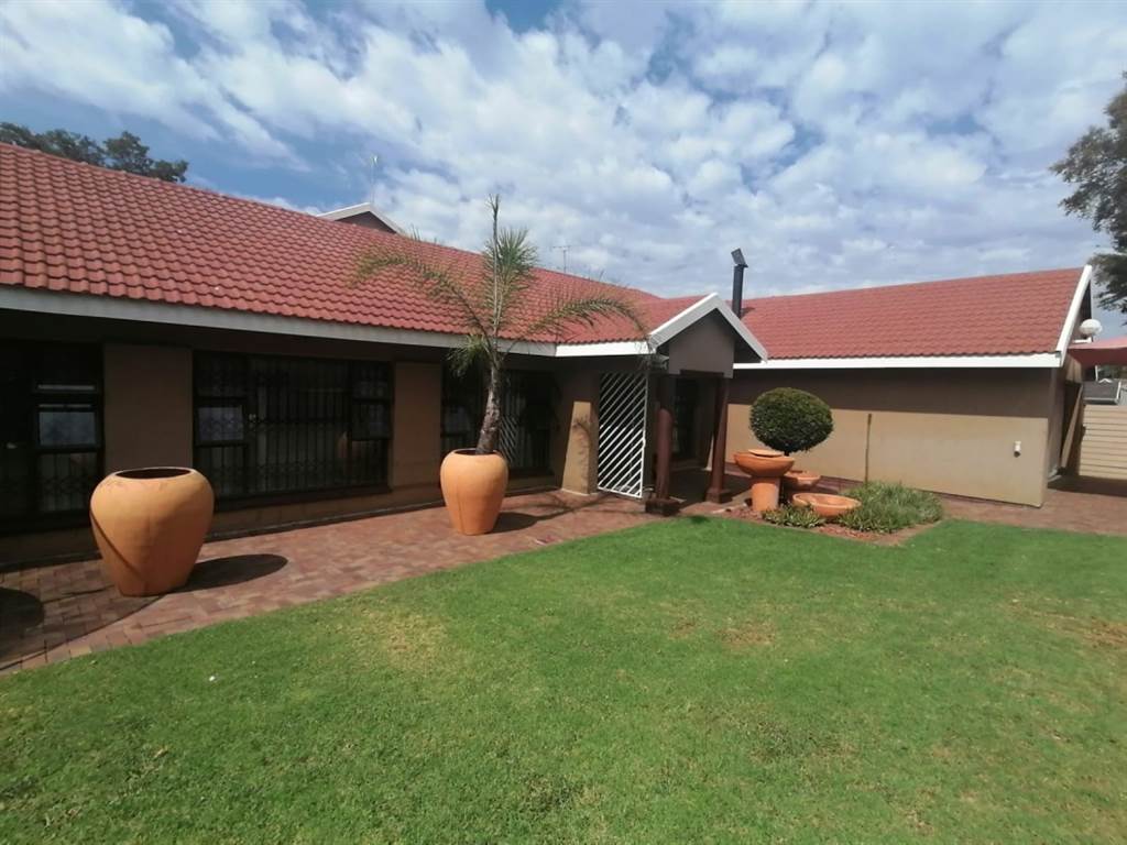 4 Bed House in Randhart photo number 3