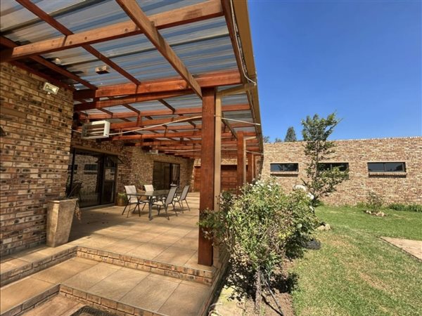5 Bedroom House