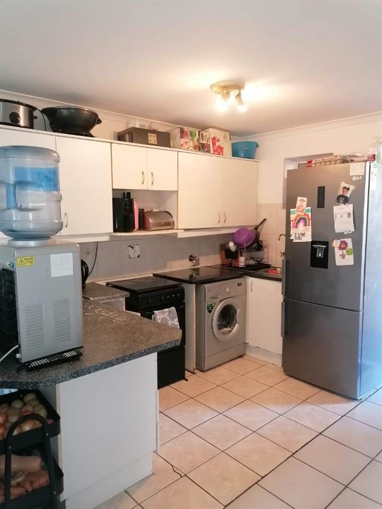 2 Bed Apartment for sale in Pinelands T4791707 Private Property