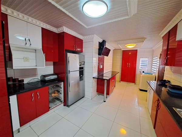 3 Bedroom House 3 Bedroom House
