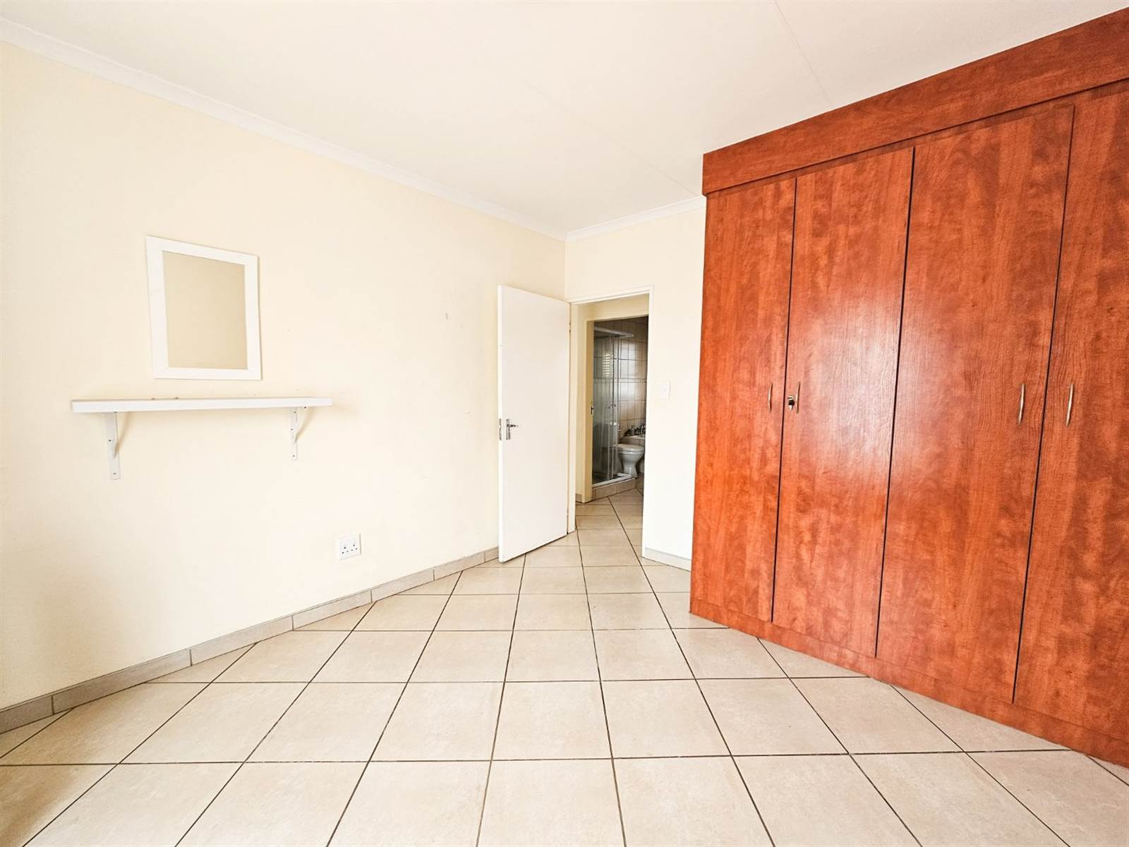 2 Bed Apartment in Greenhills photo number 9