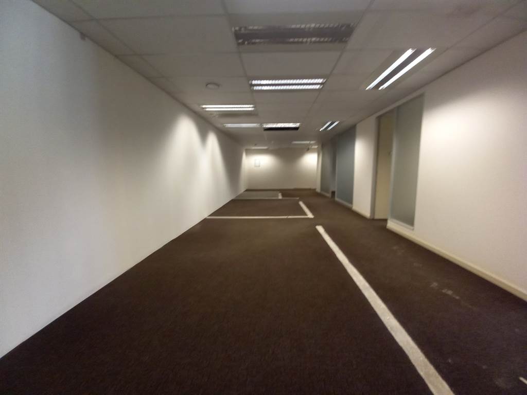 431.9  m² Office Space in Hatfield photo number 15