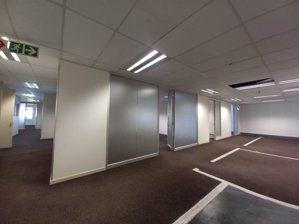 431.9  m² Office Space in Hatfield photo number 14