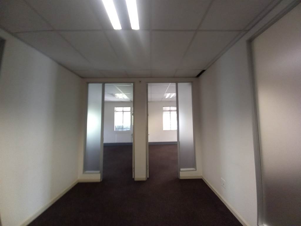 431.9  m² Office Space in Hatfield photo number 6