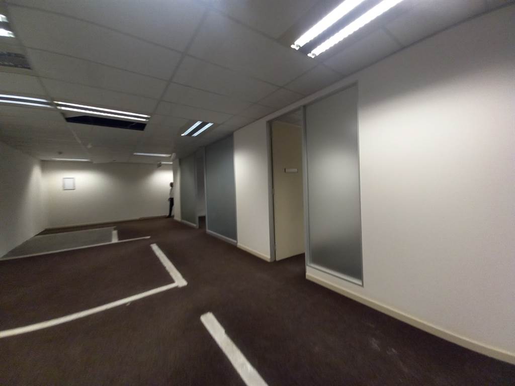 431.9  m² Office Space in Hatfield photo number 16