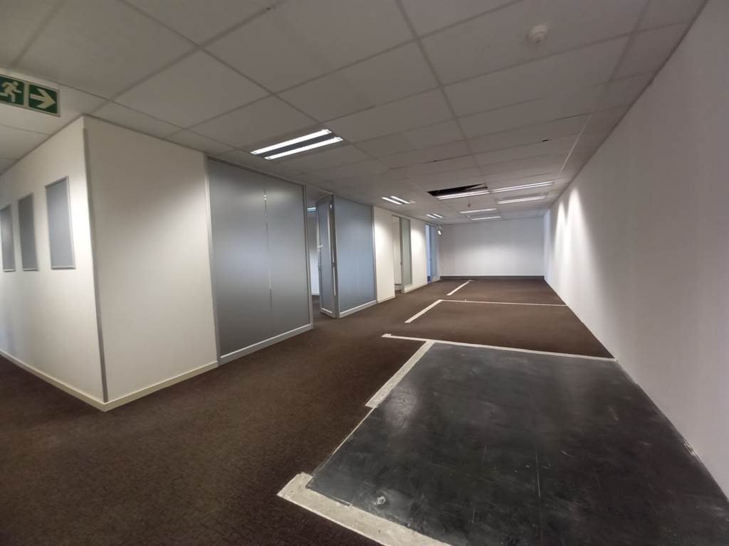 431.9  m² Office Space in Hatfield photo number 13