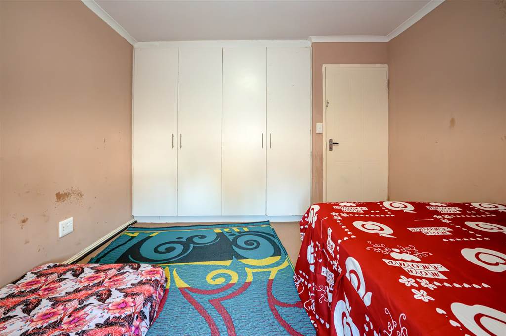 2 Bed Apartment in De La Haye photo number 10
