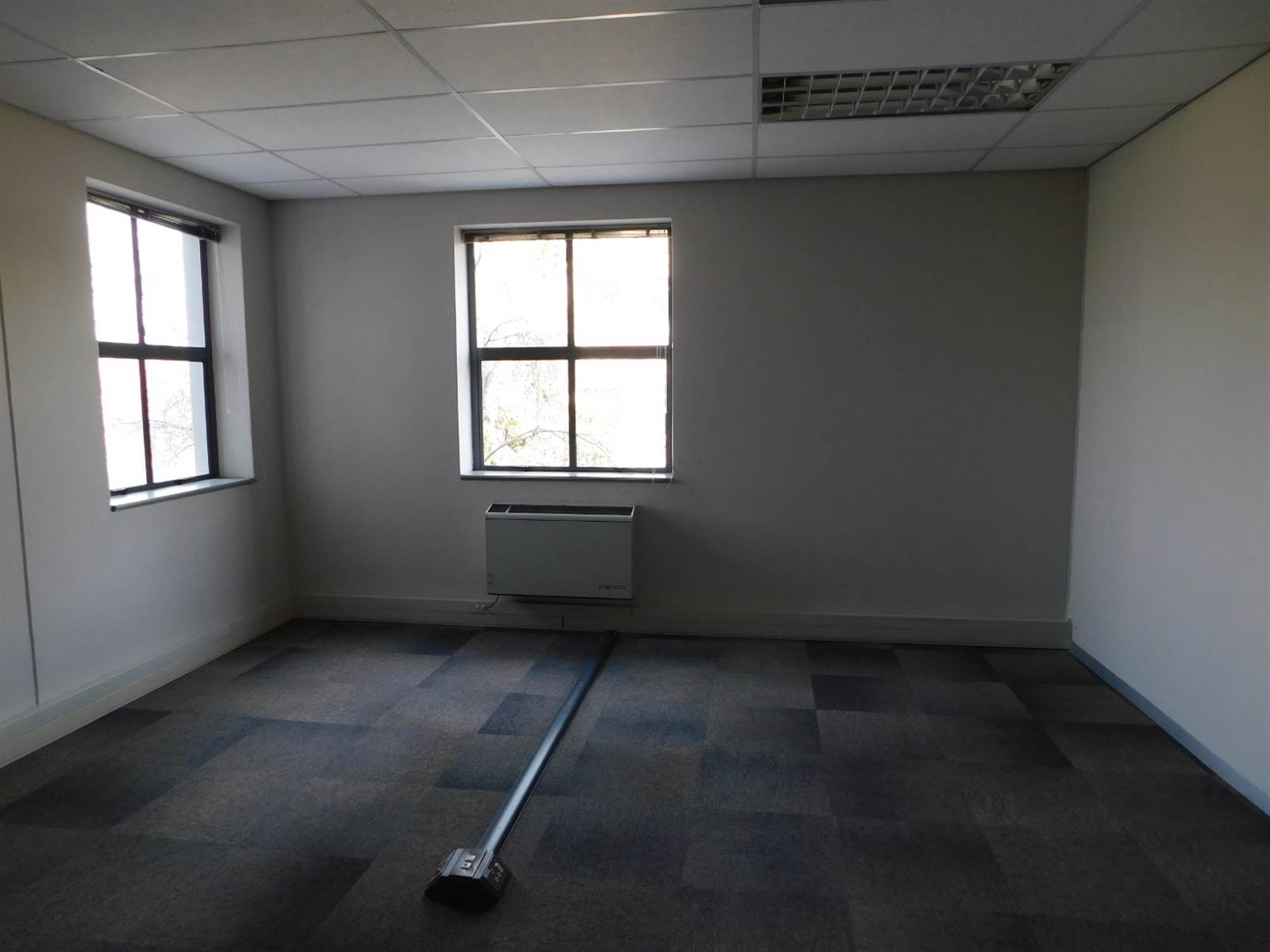 412  m² Office Space in Illovo photo number 14