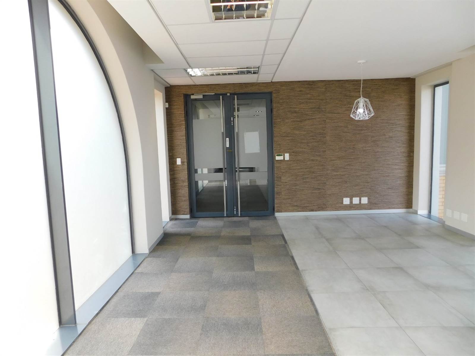 412  m² Office Space in Illovo photo number 9