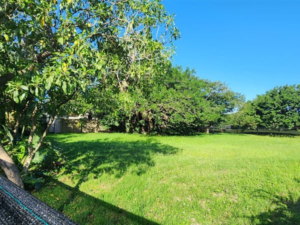 718 m² Land available in Mzingazi Golf Estate