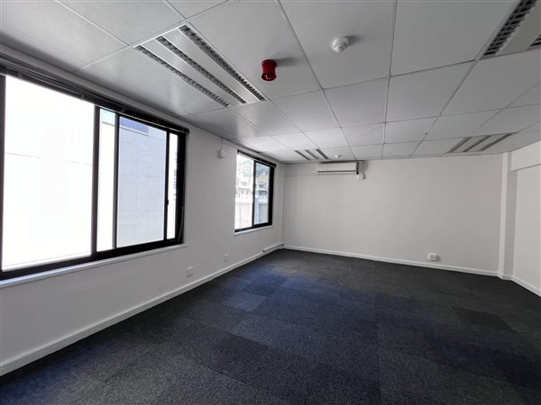 50  m² Commercial space