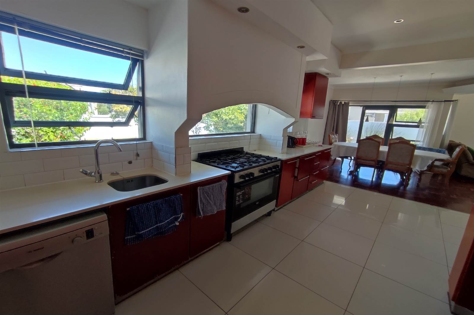 5 Bed House in Milnerton photo number 13