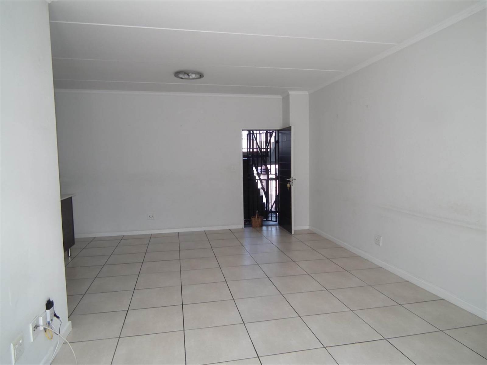 3 Bed Townhouse in Olivedale photo number 30