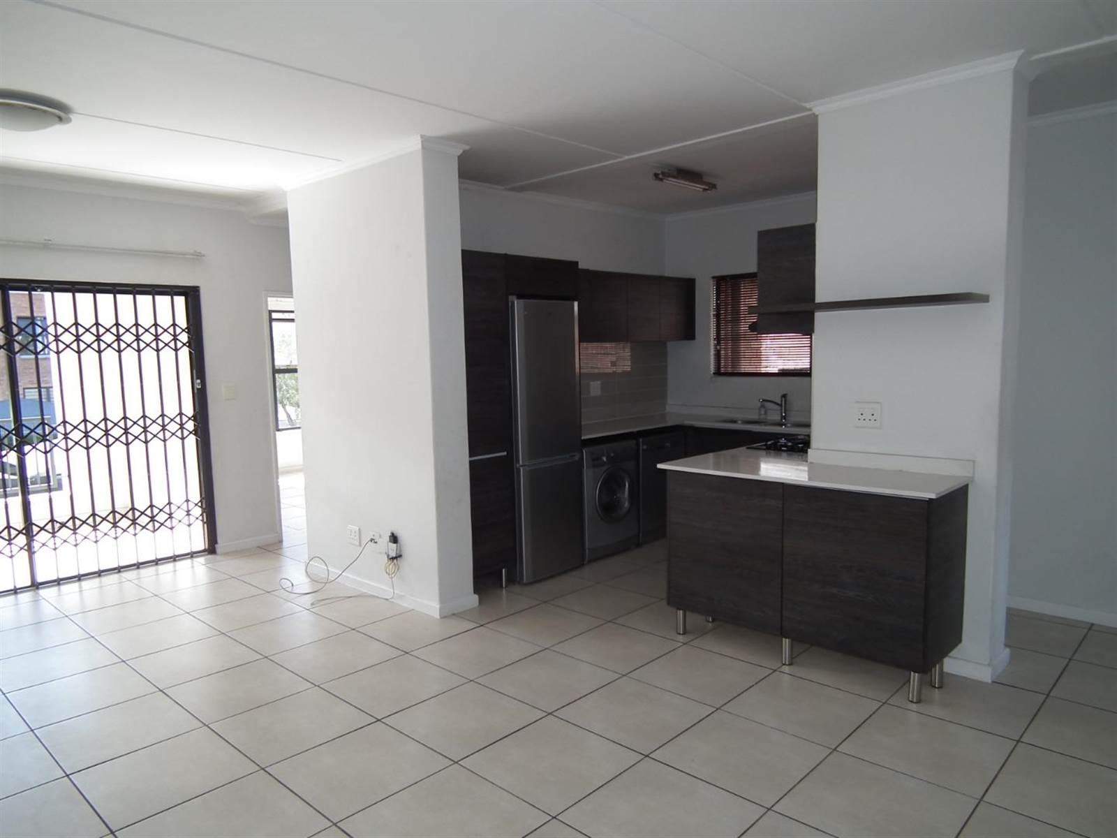 3 Bed Townhouse in Olivedale photo number 16