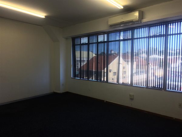 149  m² Commercial space in Windermere
