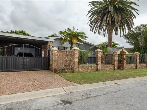 3 Bedroom House 3 Bedroom House
