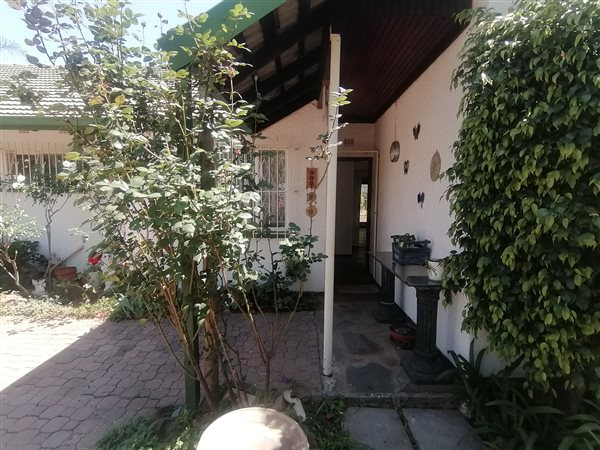 2 Bed Garden Cottage