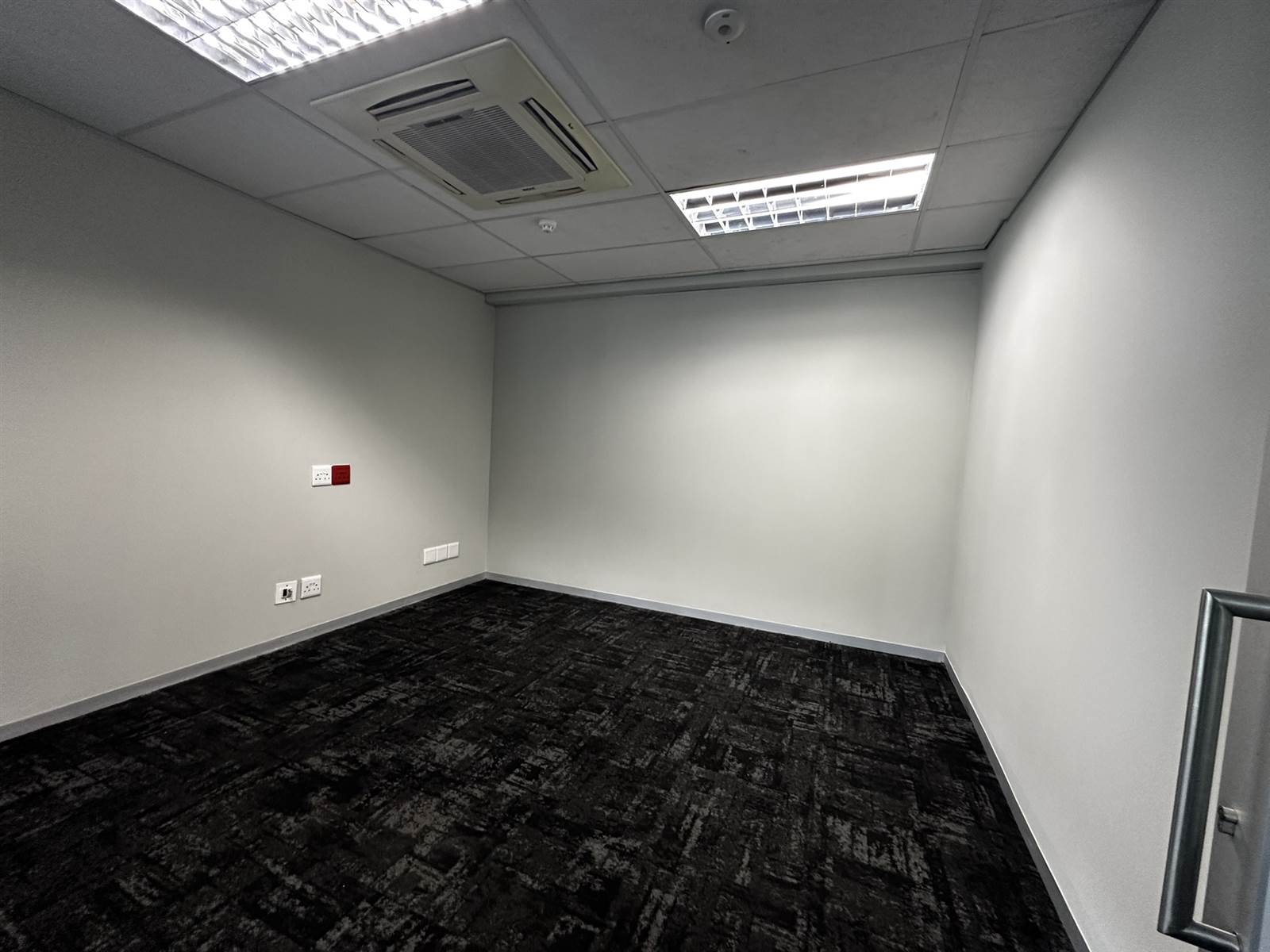752  m² Commercial space in Sunninghill photo number 6