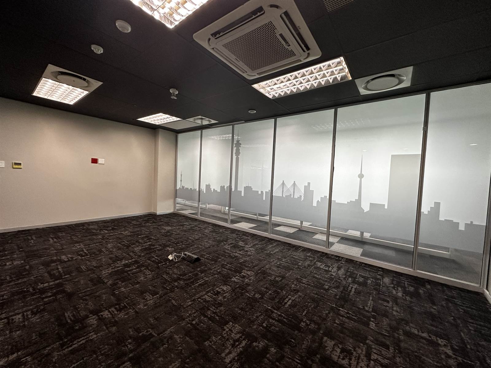 752  m² Commercial space in Sunninghill photo number 5