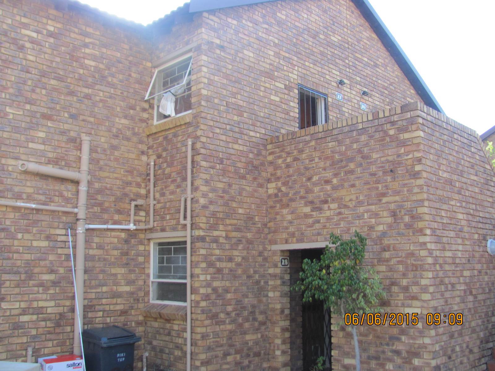 1 Bed Townhouse in Wilgeheuwel photo number 3