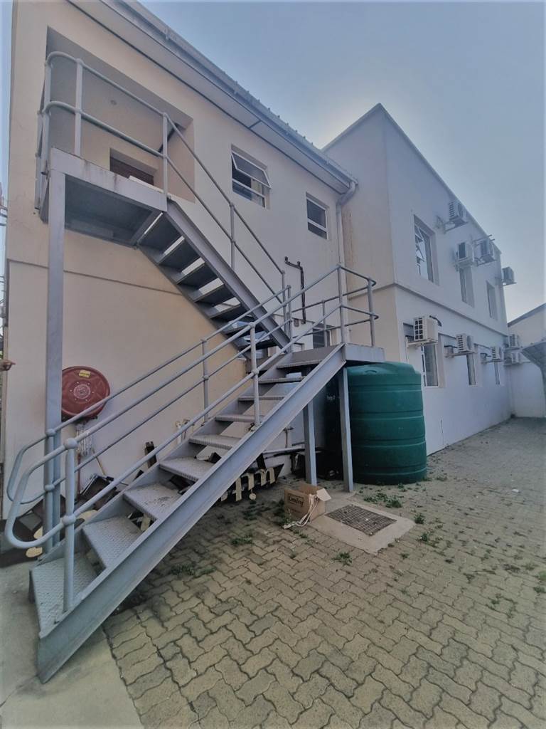 433.18  m² Commercial space in Harrismith photo number 10