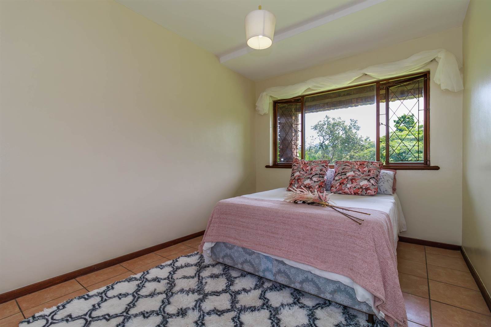 3 Bed Townhouse in Kloof photo number 28